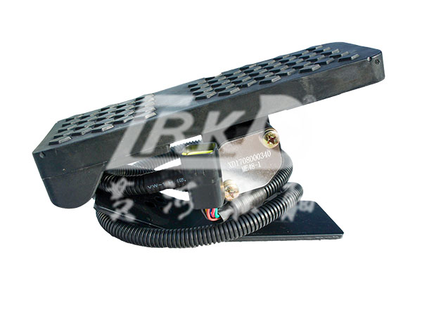 汽車(chē)電子油門(mén)加速器有用嗎？